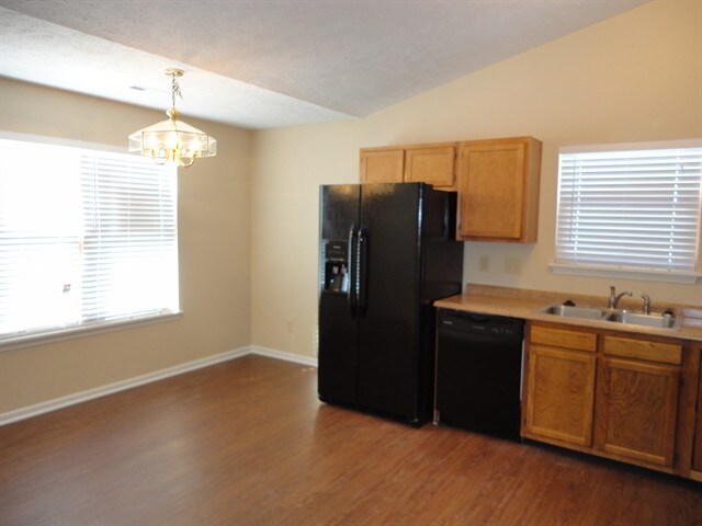 Building Photo - 6813 Marksman Ct