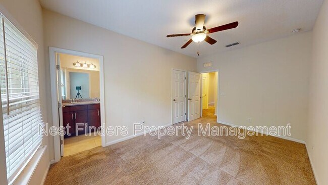 Building Photo - 11311 Estancia Villa Dr