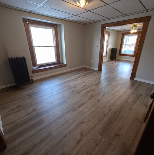 Building Photo - 1378 E 187th St