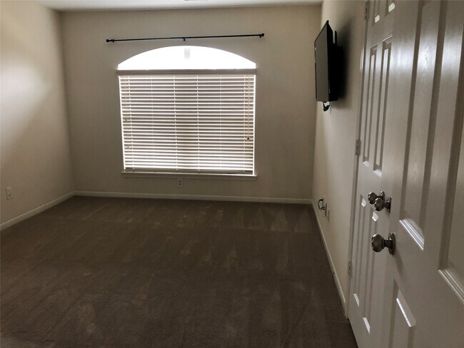 Building Photo - 18019 Timerwalk Ln