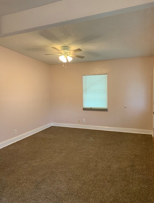 Building Photo - Spacious Backyard And Screened Porch In This Cozy 3 Bedroom Home