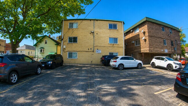 Building Photo - 1130 Dunlop Ave