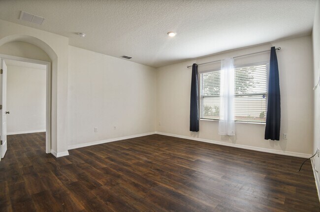 Building Photo - 304 Boardwalk Ave