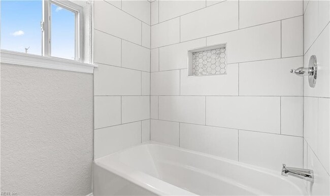 Building Photo - 1503 E Indian River Rd