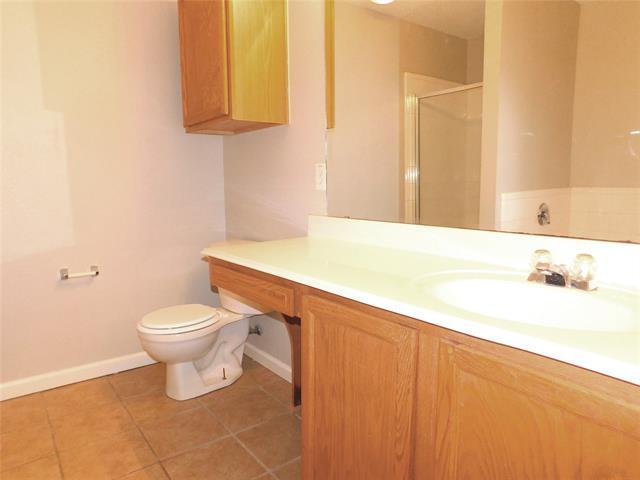 Building Photo - 1404 Wenatchee Dr