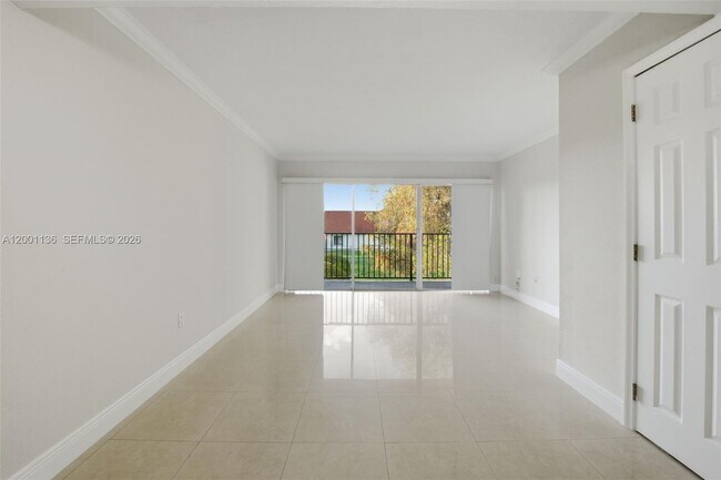 Building Photo - 301 NW 109th Ave