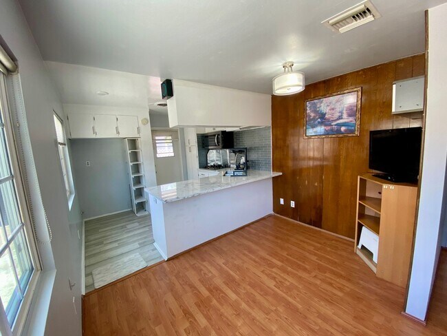 Building Photo - @ M Cosbey
