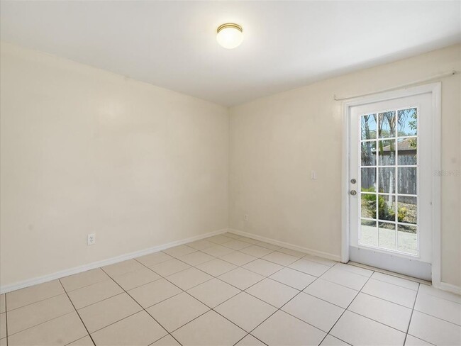 Building Photo - 2480 Sagemont Dr