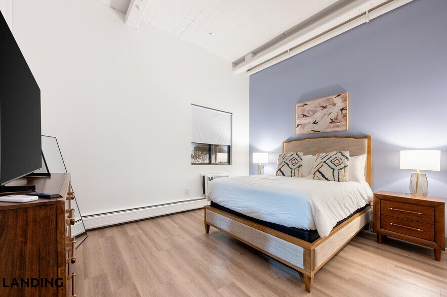 Building Photo - 45 Willow St