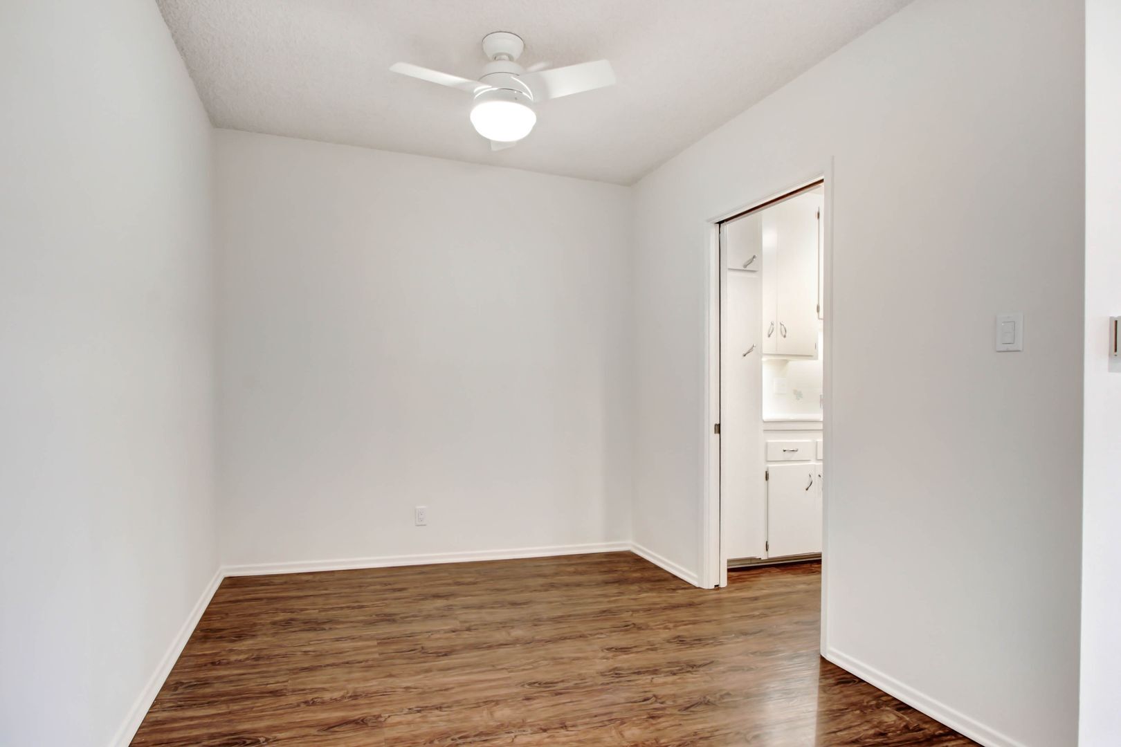 Building Photo - 1047 2nd St