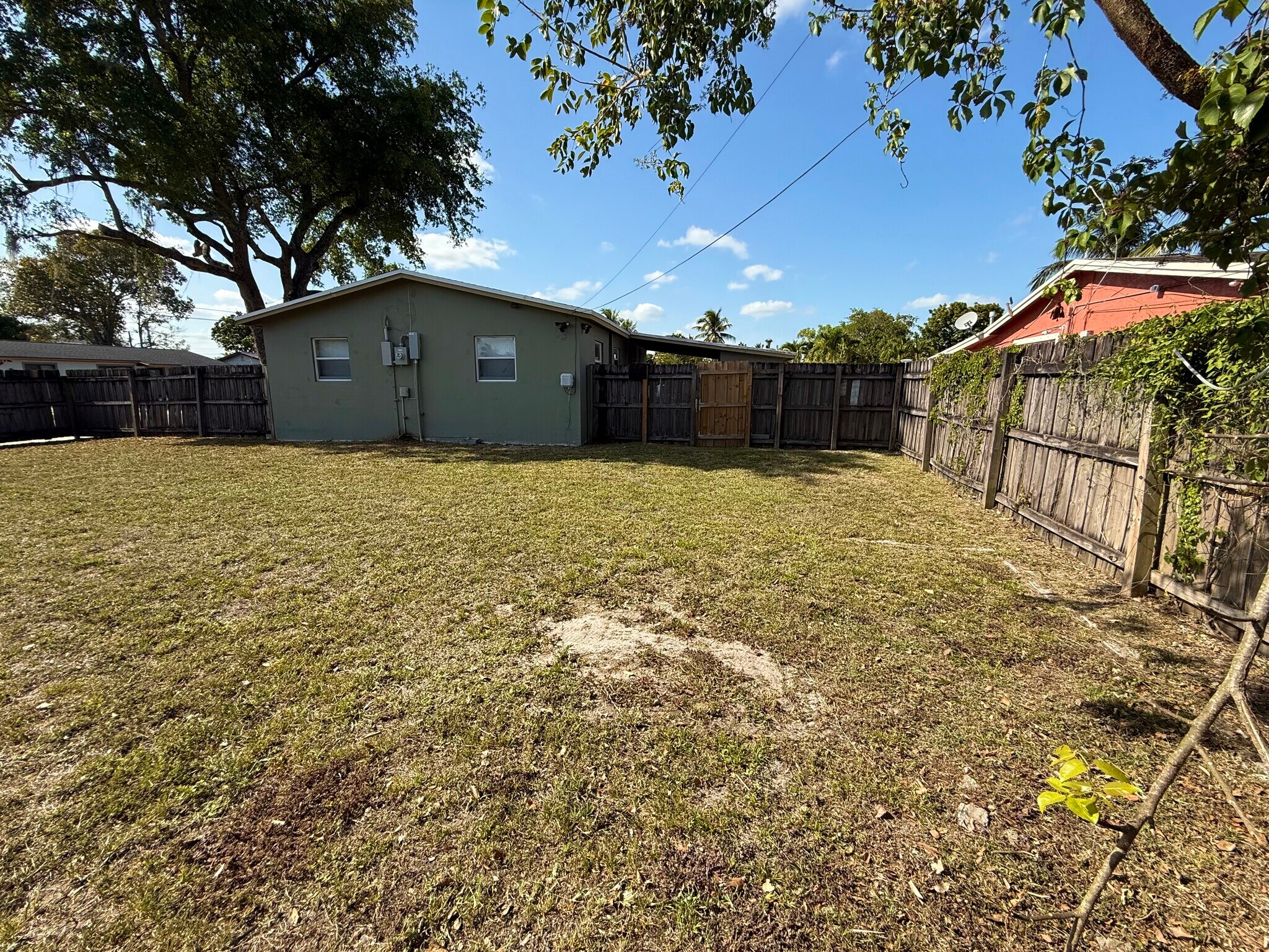 Building Photo - 6290 NW 14th St