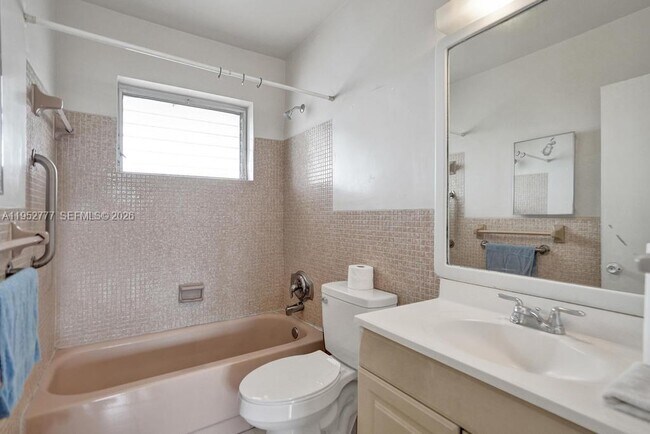 Building Photo - 4731 NW 10th Ct