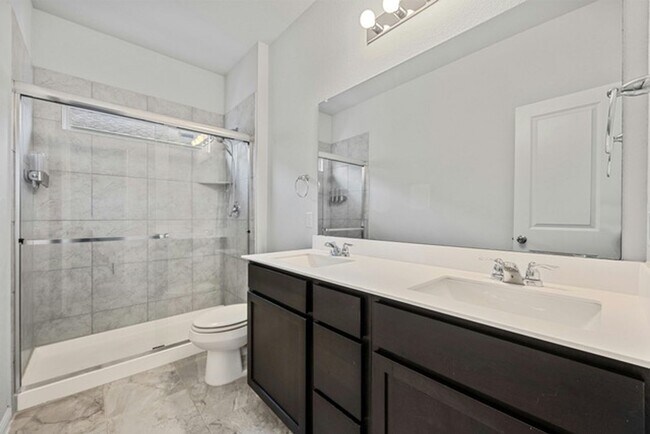 Building Photo - 8128 Daisy Cutter Crossing