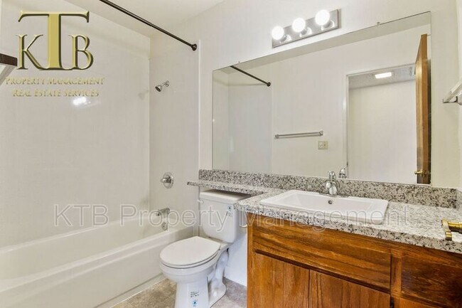 Building Photo - 4751 Knapp Way