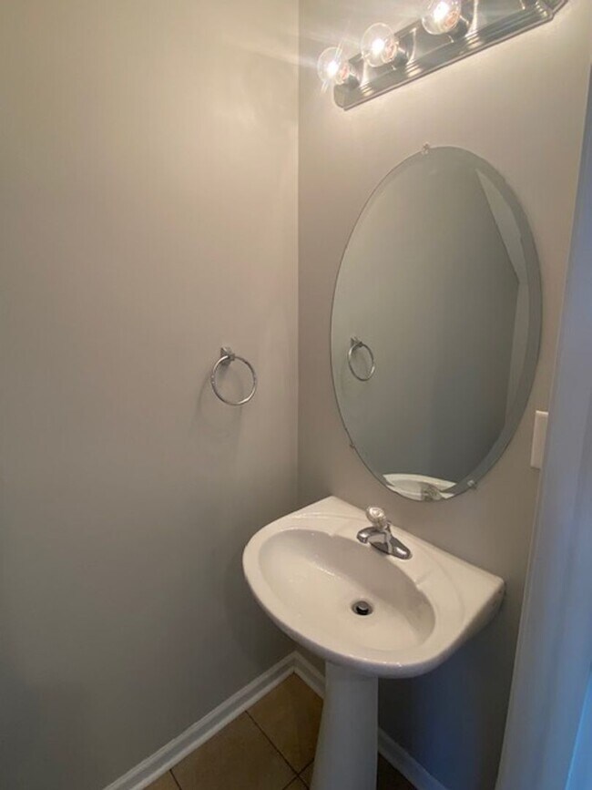 Building Photo - End Unit Townhouse Now Available at Barnes...