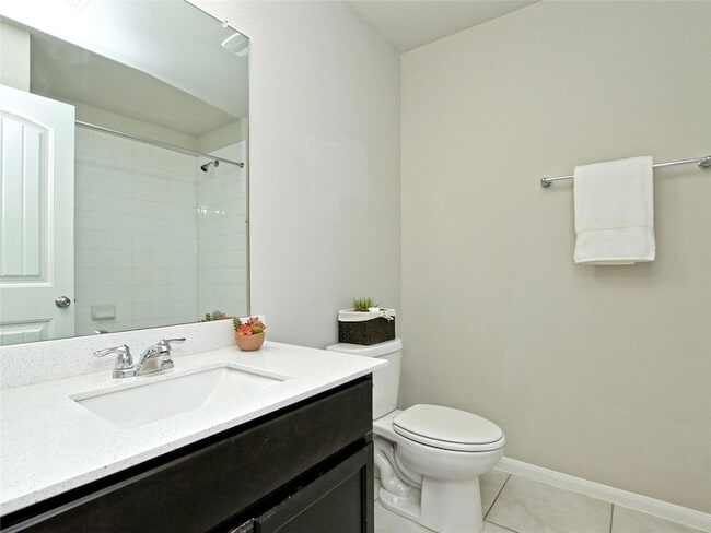 Building Photo - 6917 Ranchito Dr