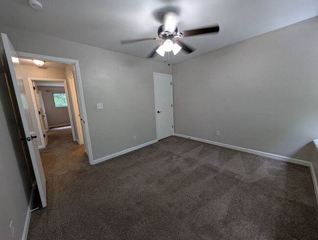 Building Photo - Charming  two story , 2 bedroom, 2.5 bath Condo located the Stratfordshire community !