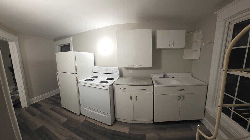 Building Photo - 1332 Poplar Pl