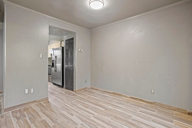 Building Photo - 602 Dylan Ct