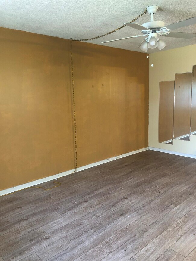 Building Photo - 151 SW 135th Terrace