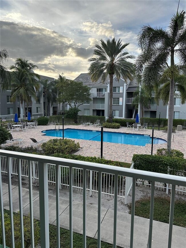 Building Photo - 620 SW 111th Ave