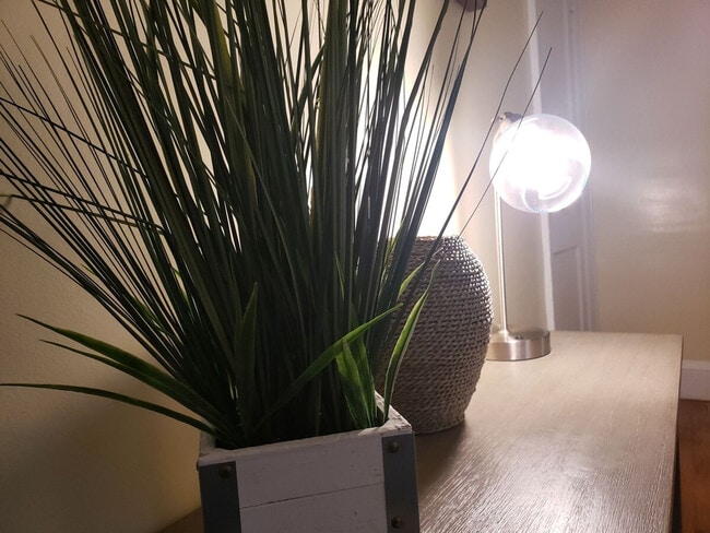 Building Photo - 59 Dartmouth Ave