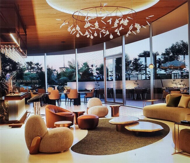 Building Photo - 700 NE 24th St