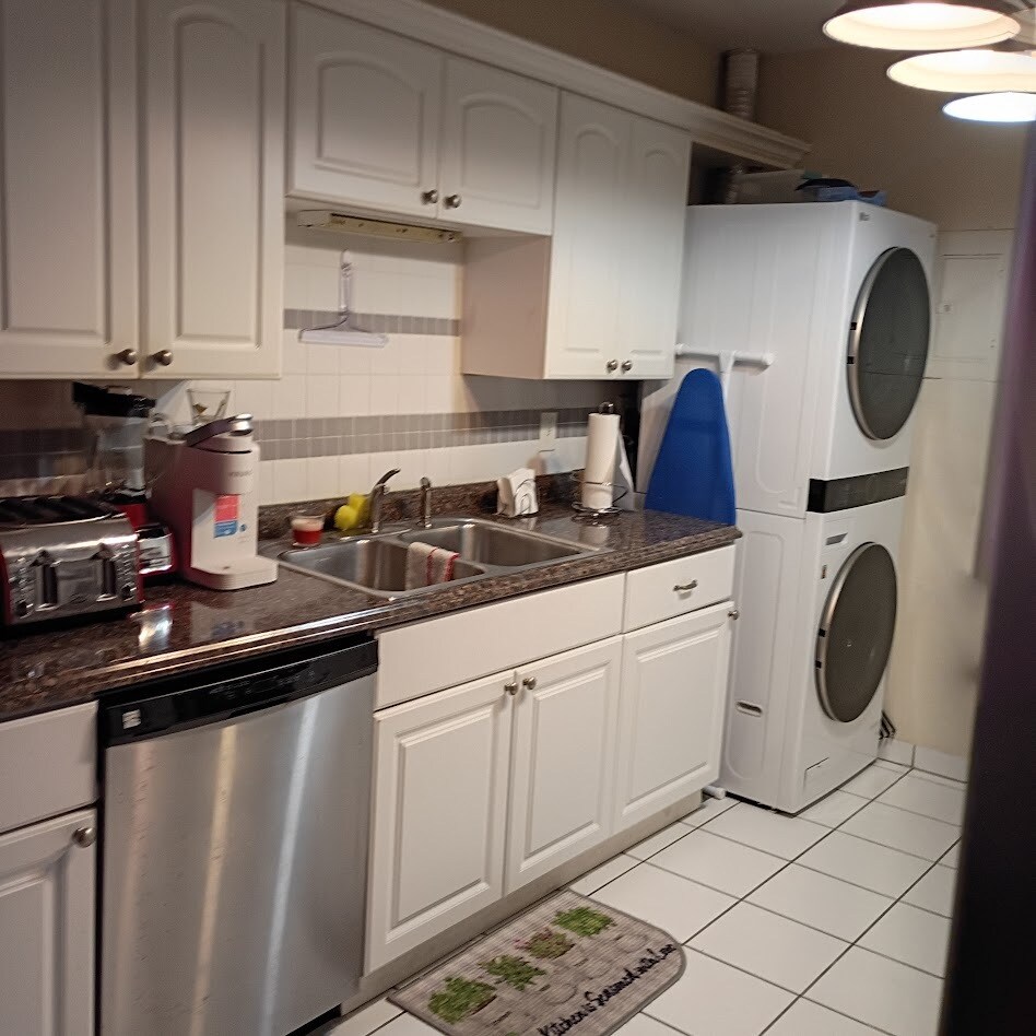 Building Photo - 221 Arthur Avenue