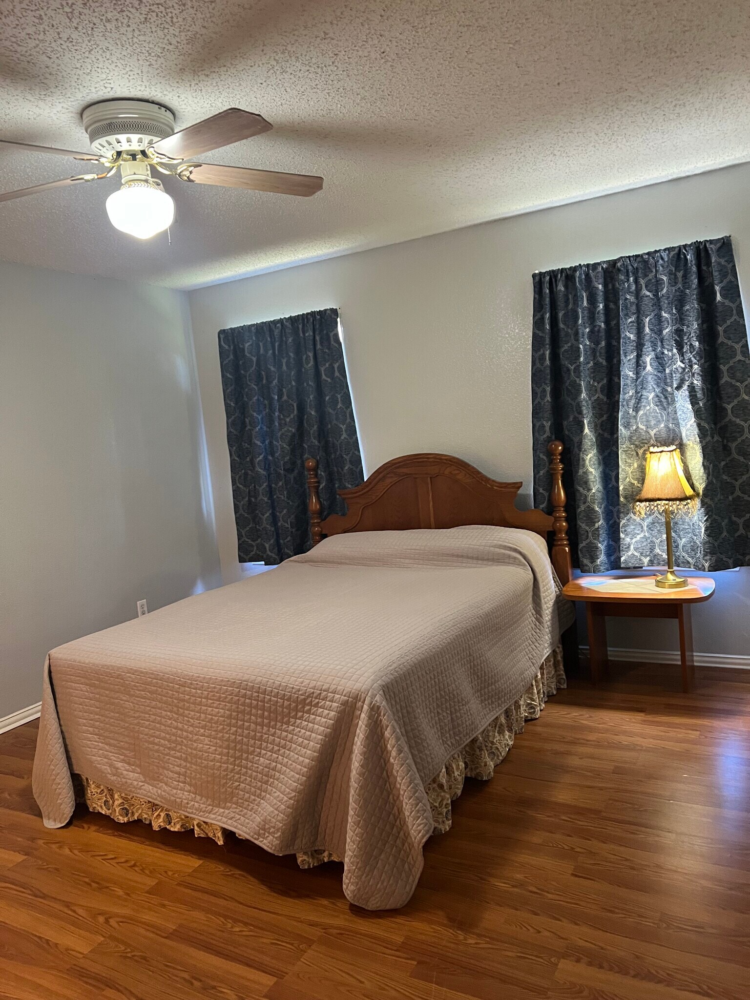 Building Photo - 1109 Palomino Dr