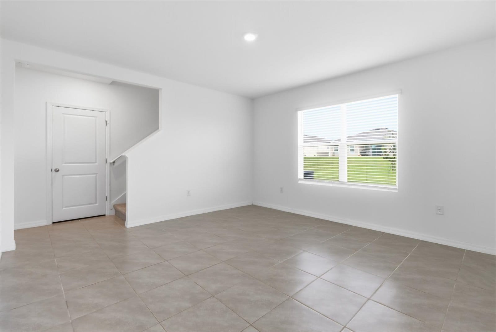 Building Photo - 35515 Mahwah Ave