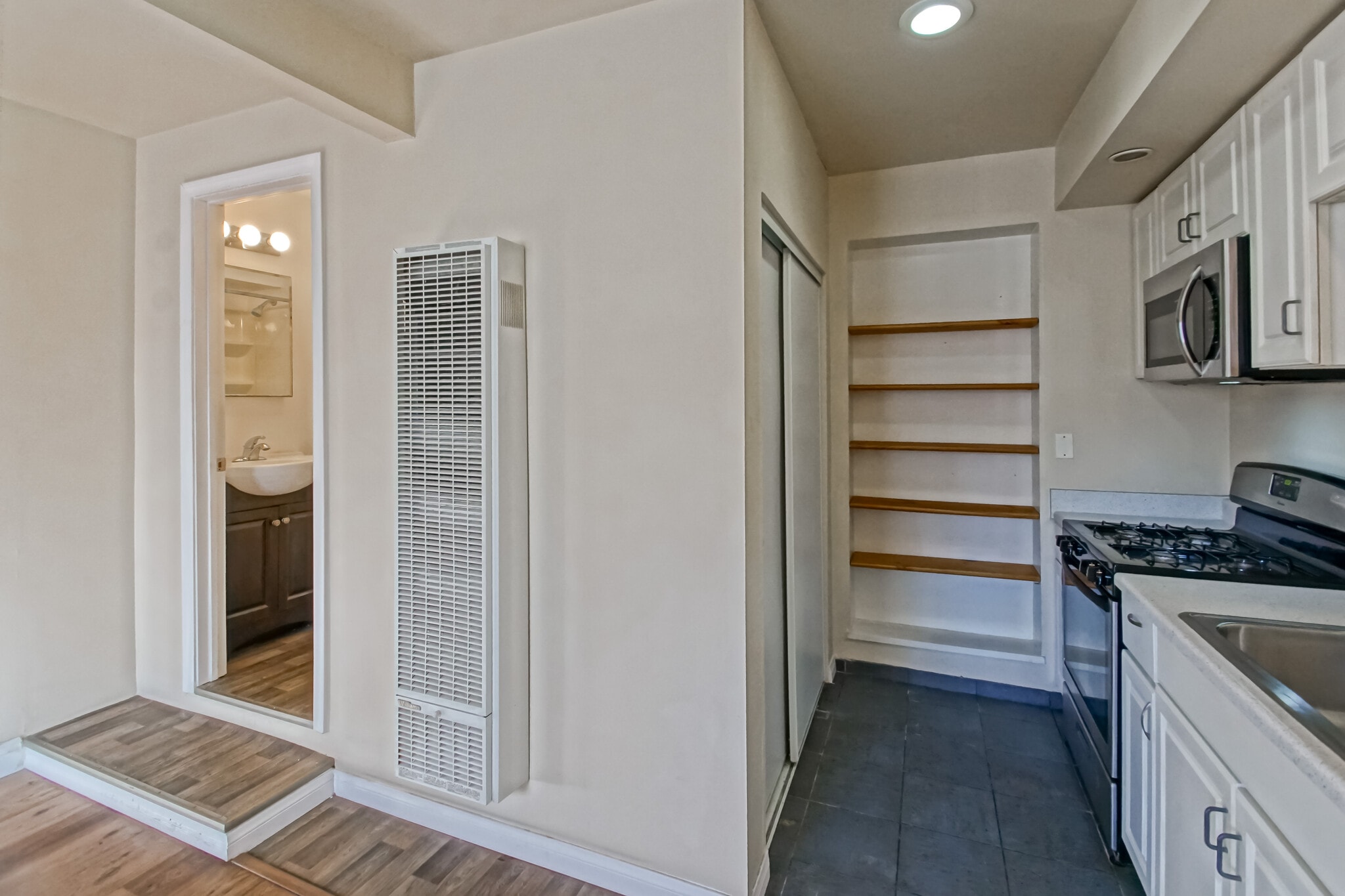 Building Photo - 4541 W 172nd St