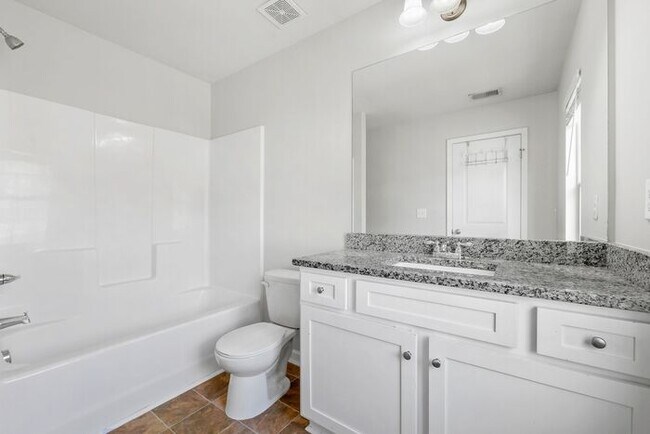 Building Photo - 3316 Pennington Dr