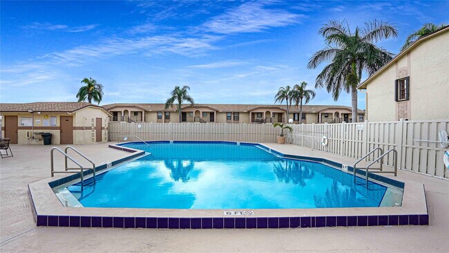 Building Photo - 9466 Boca Cove Cir