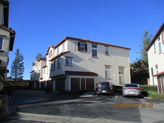 Building Photo - 33770 Willow Haven