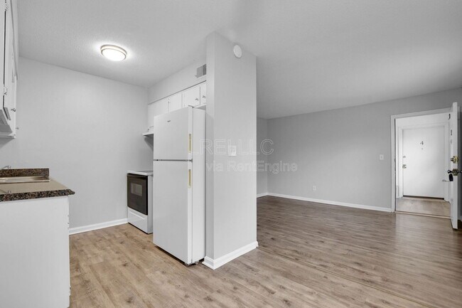 Building Photo - 2518 Pennacook Rd