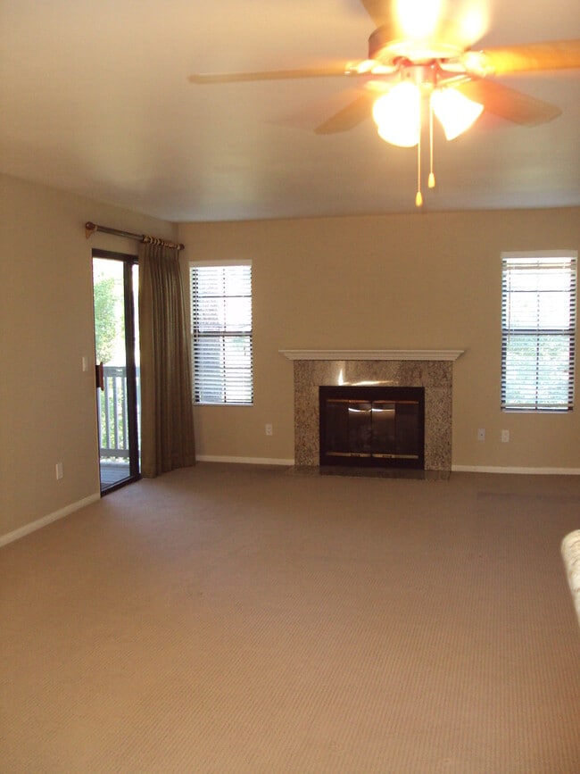 Primary Photo - Stylish 2-Bedroom Condo in Sought-After Ca...