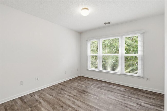 Building Photo - 6430 Barwick Ln