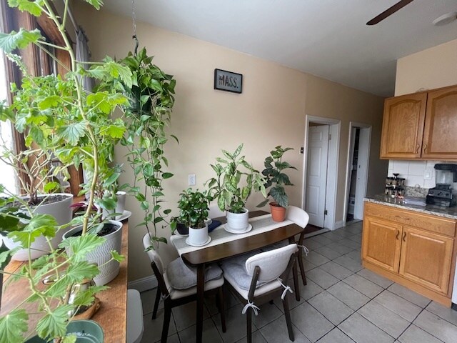 Building Photo - 826 Parker St