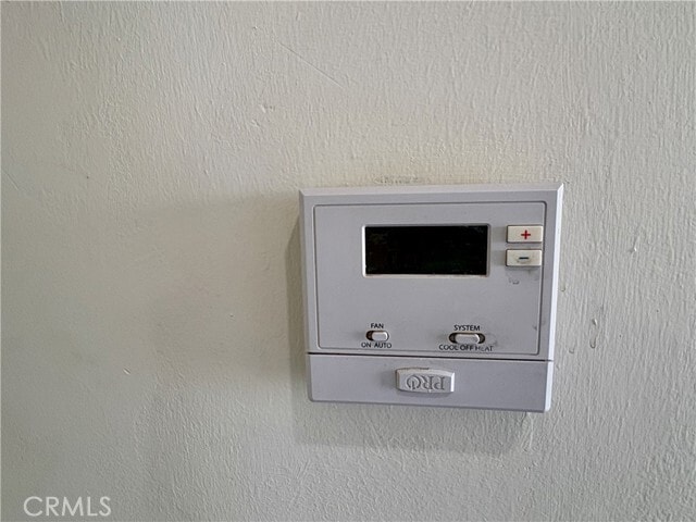 Building Photo - 134 E Cluster St