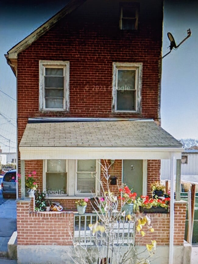 Building Photo - 7 N Franklin St