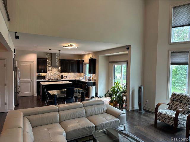 Building Photo - 1578 Garden Park Dr