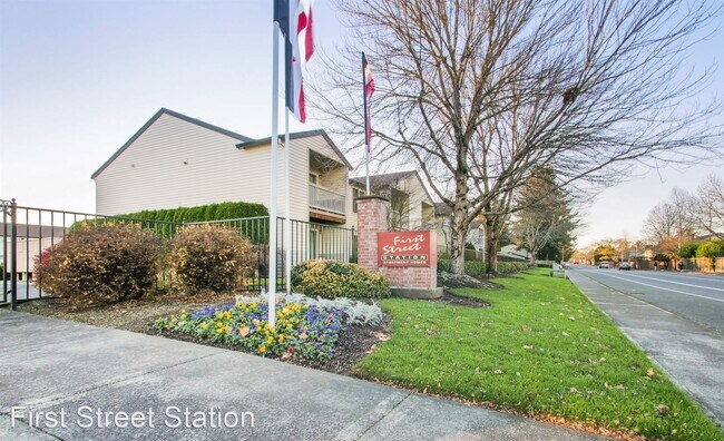 Building Photo - 16119 SE 1st St