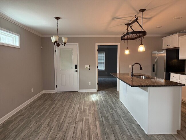 Building Photo - 157 Cody Dr