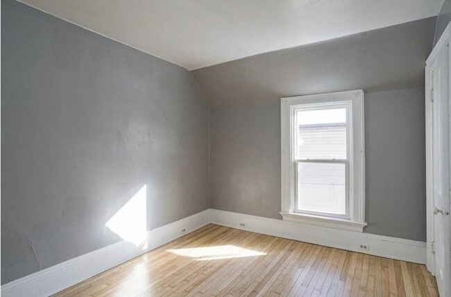 Building Photo - 1226 High Ave