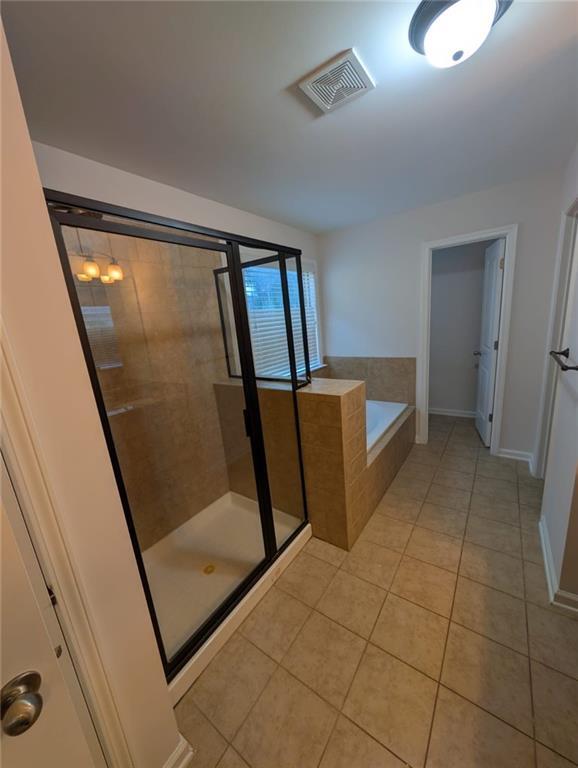 Building Photo - 2545 Manor View