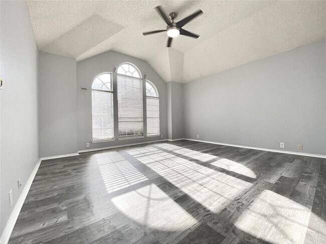 Building Photo - 103 Worchester Ln