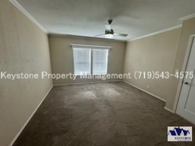 Building Photo - 1051 E Platteville Blvd