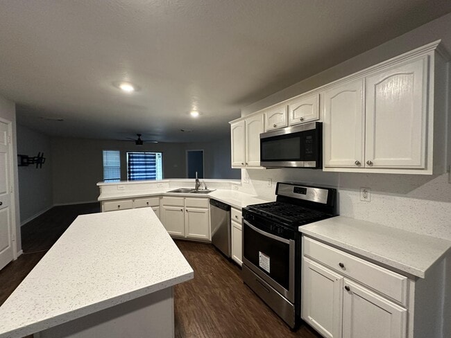 Building Photo - 1034 Junction Ct