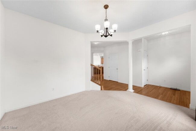 Building Photo - 126 Granite Ct