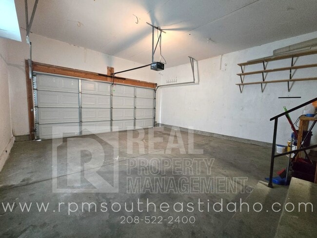 Building Photo - Spacious & Updated 4 Bedroom, 3 Bathroom Twin Home in Ammon (Idaho Falls) for Rent by Real Proper...